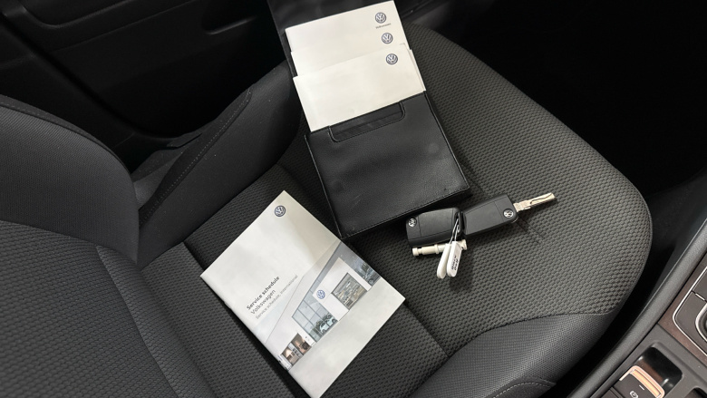 Volkswagen Golf 1.6 TDI SE 5dr DSG [Nav] Diesel Estate